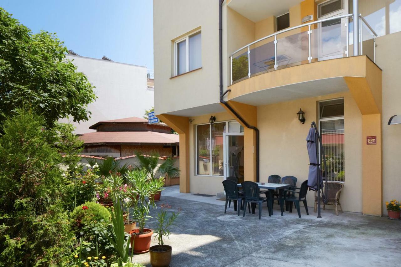 Guest House Plechkarovi Ravda Exterior foto